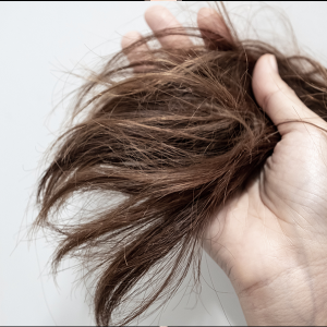 Cabello Débil y Quebradizo